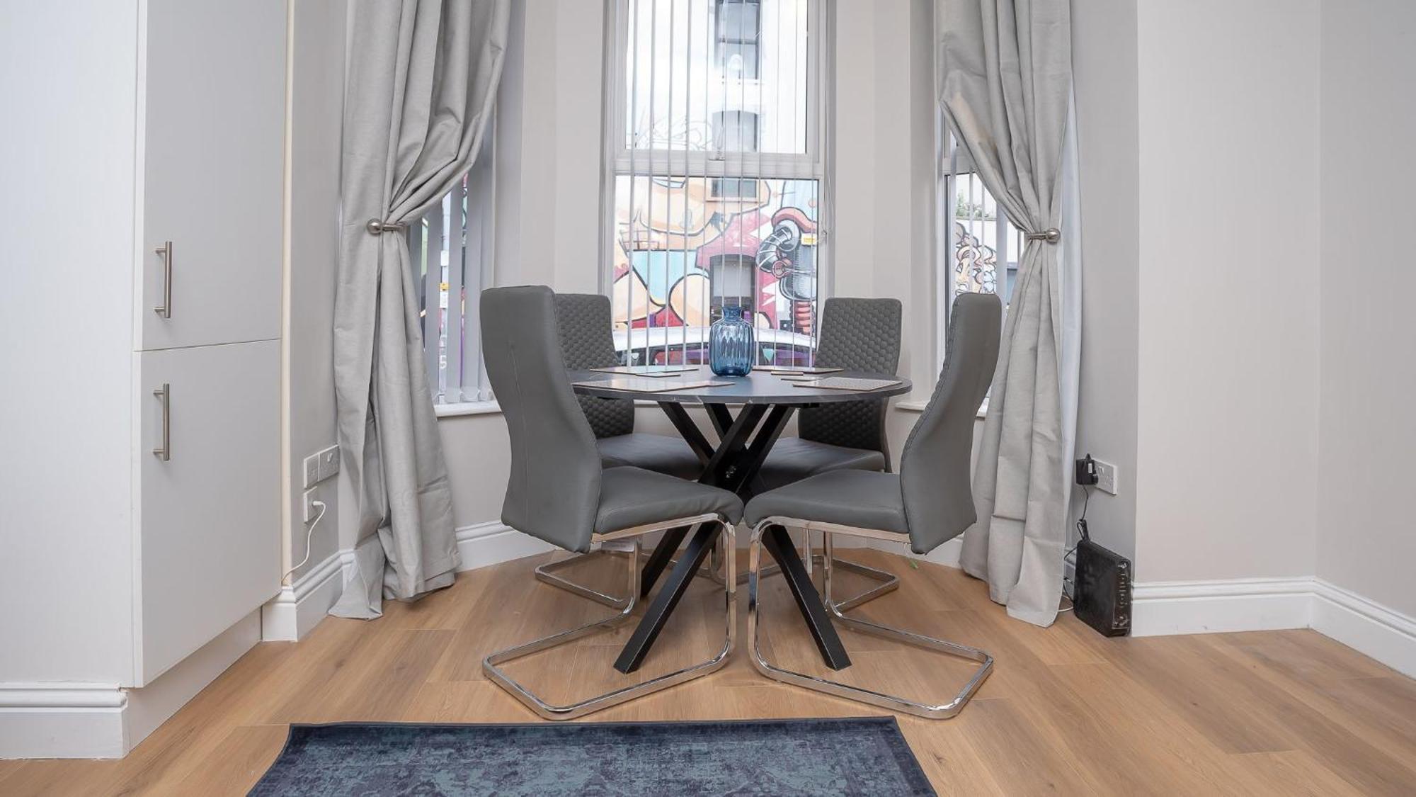 2 Bdr & 1 Bdr Apartments At Queens Uni By Belfast City Breaks Esterno foto