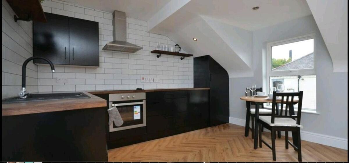 2 Bdr & 1 Bdr Apartments At Queens Uni By Belfast City Breaks Esterno foto