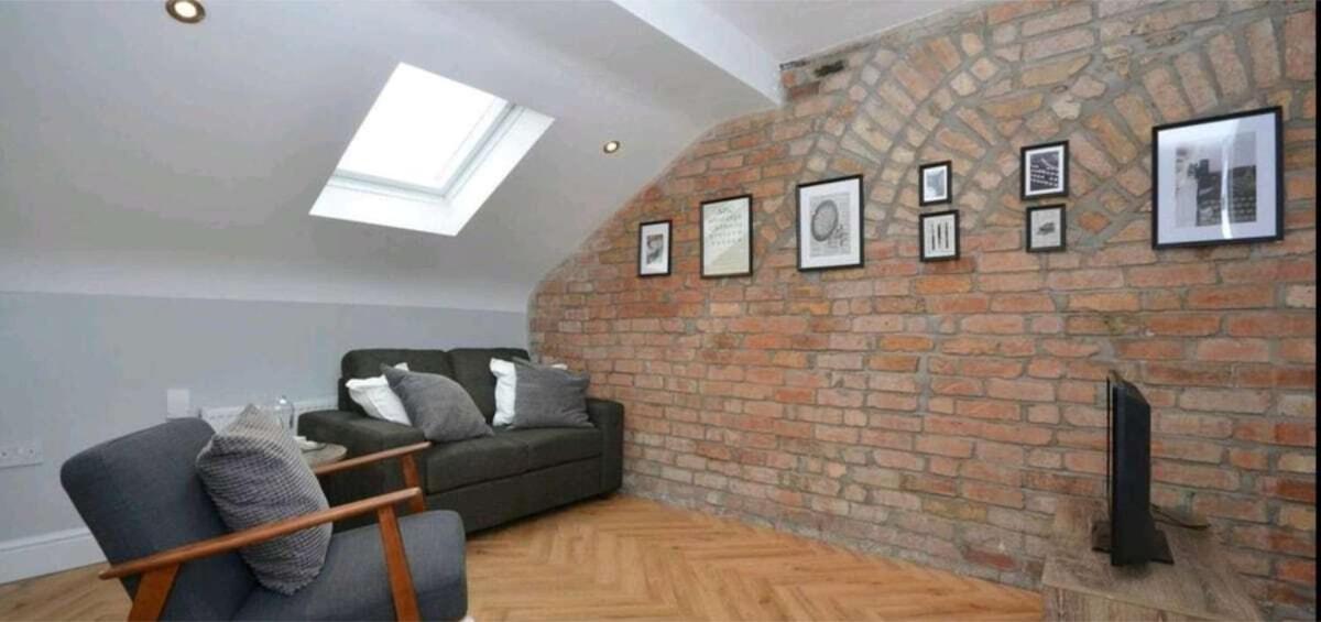 2 Bdr & 1 Bdr Apartments At Queens Uni By Belfast City Breaks Esterno foto
